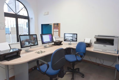 Foto della inaugurazione della biblioteca